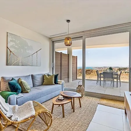 Appartement Fantastic Two Bedroom Apartment. *