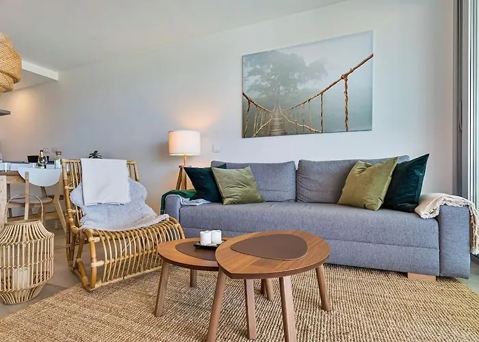 Fantastic Two Bedroom Apartment. *